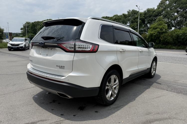 Used Ford Edge 2015 2.0T GTDi Two-Wheel-Drive High-Line Version Exterior 5