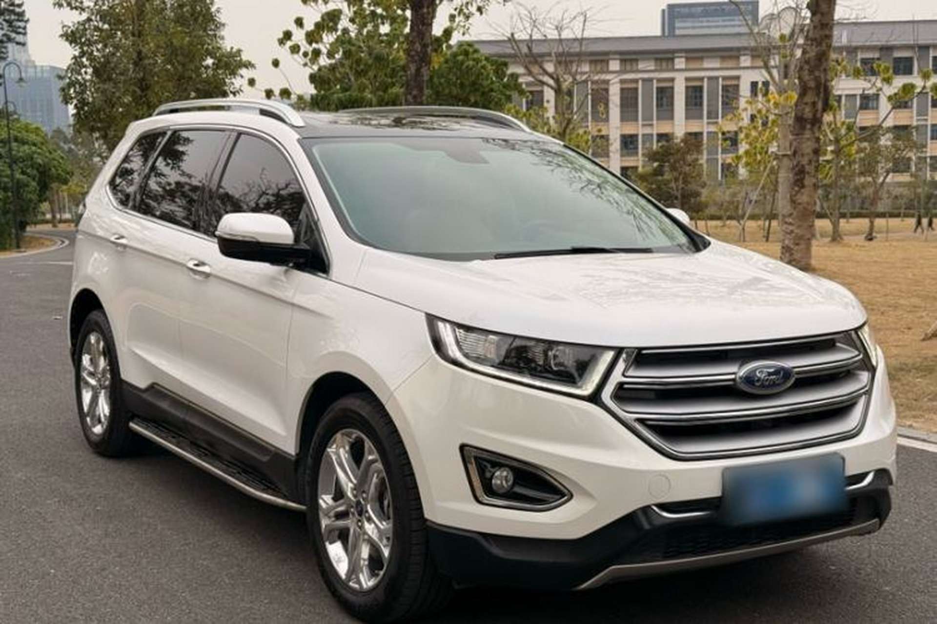Used Ford Edge 2015 2.0T GTDi Two-Wheel-Drive High-Line Version Exterior 6