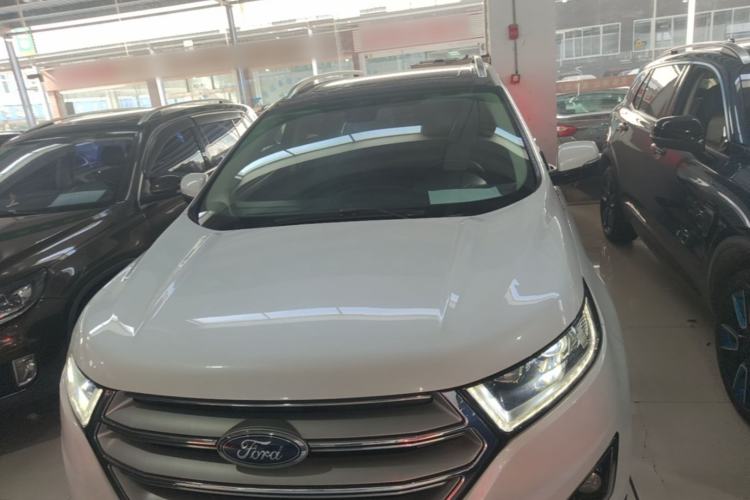 Used Ford Edge 2015 2.0T GTDi Two-Wheel-Drive High-Line Version Front