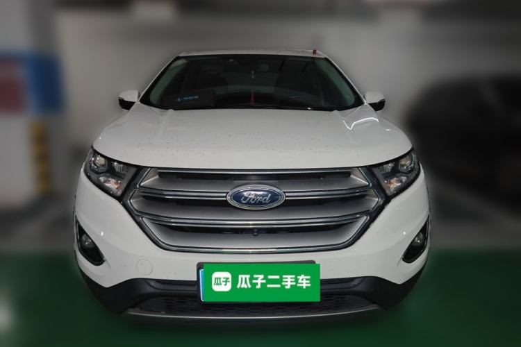 Used Ford Edge 2015 2.0T GTDi Two-Wheel-Drive Platinum Edition Front