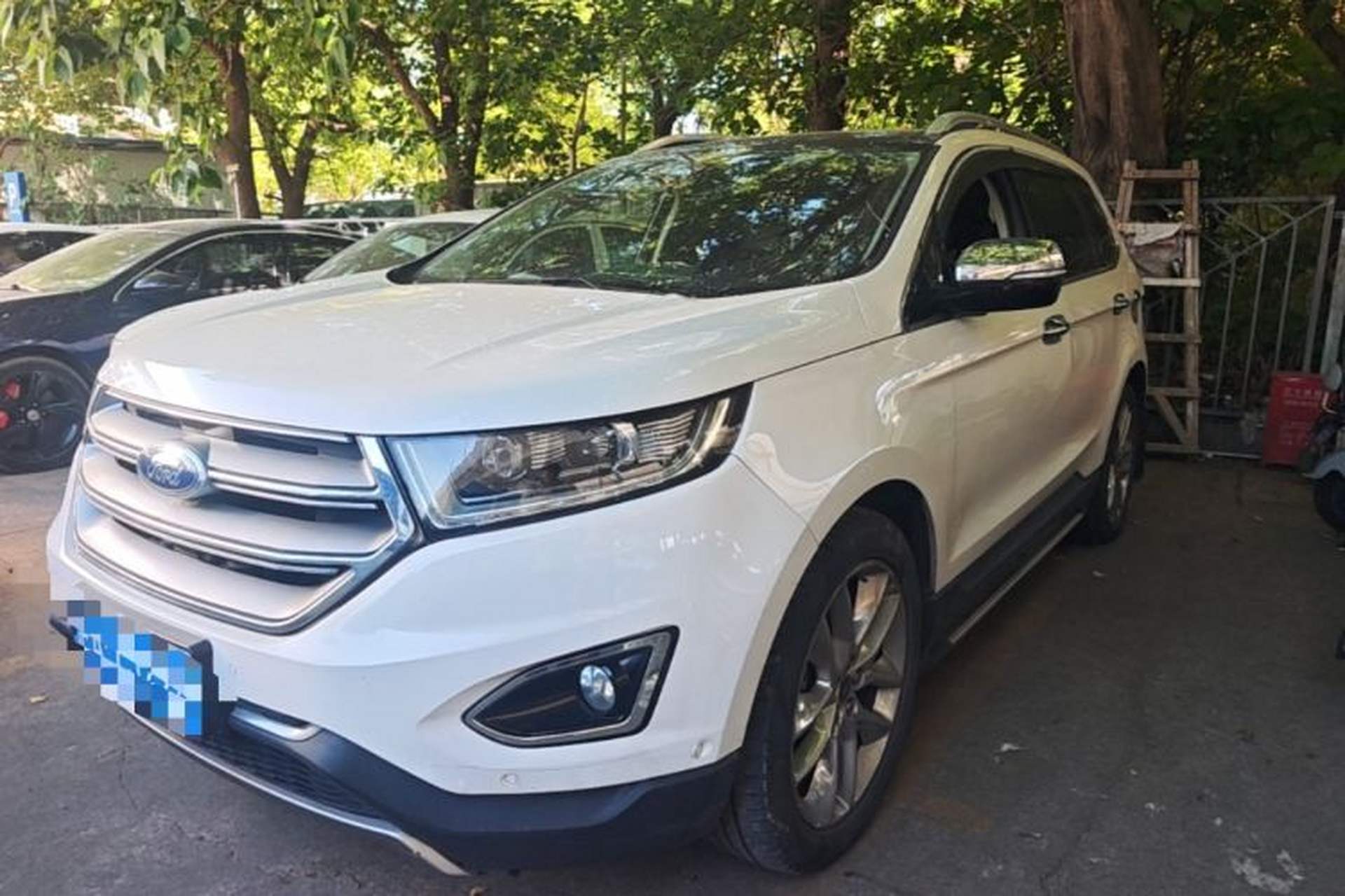 Used Ford Edge 2015 2.0T GTDi Four-Wheel Drive Prestige Model Front Left 45 Deg