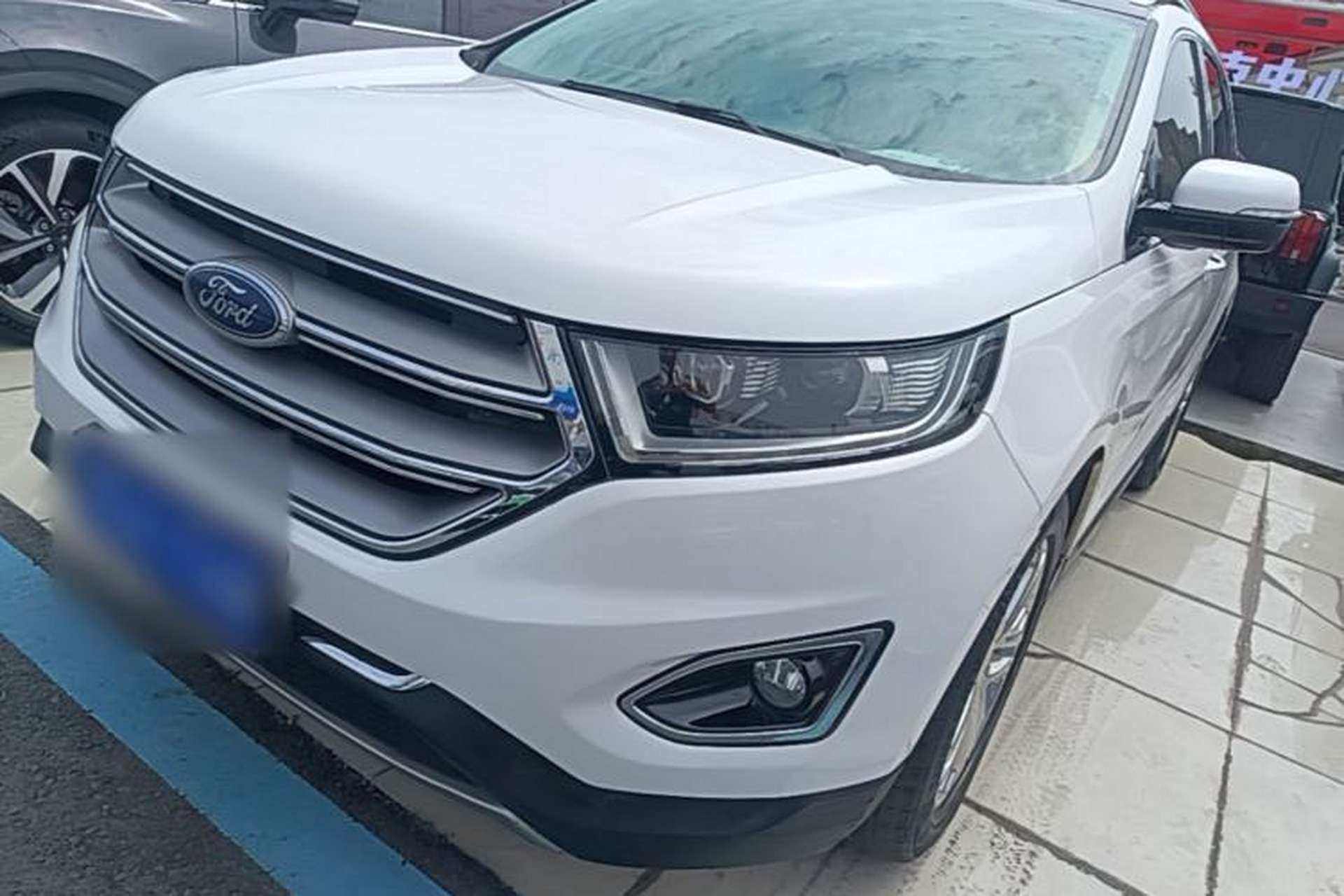 Used Ford Edge 2015 2.0T GTDi Two-Wheel-Drive High-Line Version Front Left 45 Deg