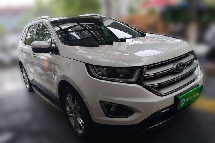 Used Ford Edge 2015 2.0T GTDi Two-Wheel-Drive High-Line Version Front Right 45 Deg