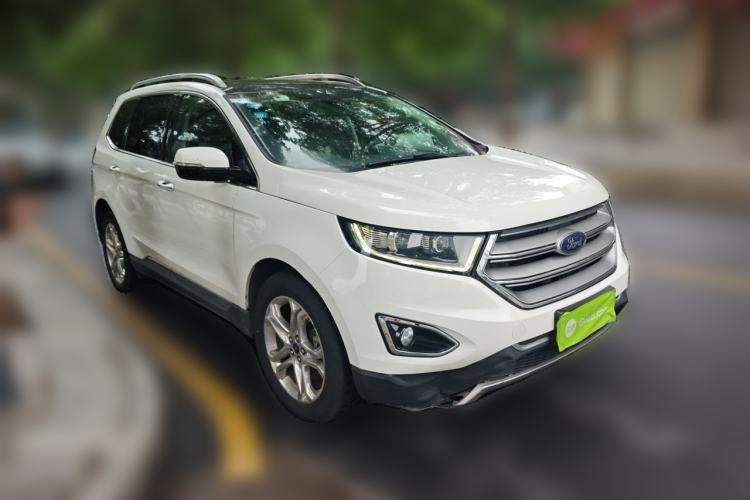 Used Ford Edge 2015 2.0T GTDi 4x4 High-Grade Model Front Right 45 Deg