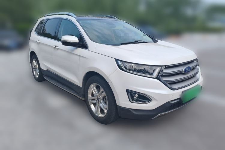 Used Ford Edge 2015 2.0T GTDi Two-Wheel-Drive High-Line Version Front Right 45 Deg