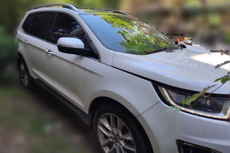 Used Ford Edge 2015 2.0T GTDi Four-Wheel Drive Prestige Model Front Right 45 Deg
