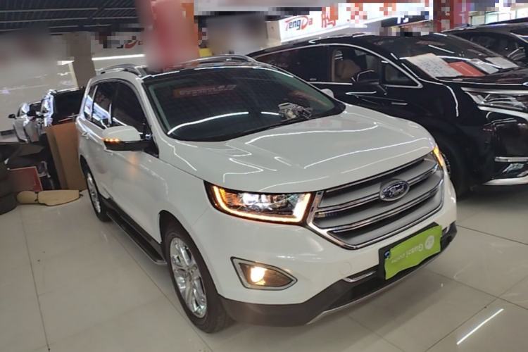 Used Ford Edge 2015 2.0T GTDi 4x4 High-Grade Model Front Right 45 Deg