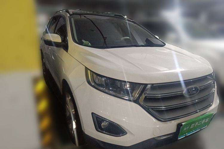 Used Ford Edge 2015 2.0T GTDi Two-Wheel-Drive High-Line Version Front Right 45 Deg