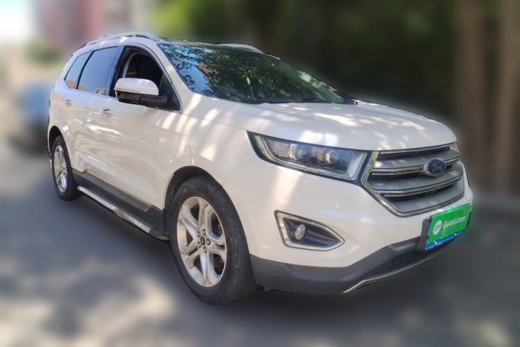 Used Ford Edge 2015 2.0T GTDi Two-Wheel-Drive High-Line Version Front Right 45 Deg