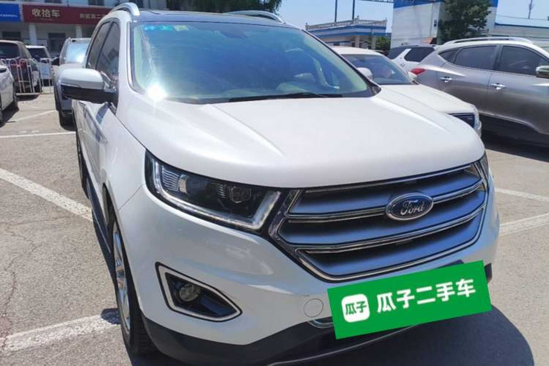 Used Ford Edge 2015 2.0T GTDi 4x4 High-Grade Model Front Right 45 Deg
