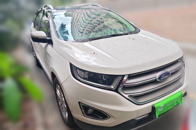 Used Ford Edge 2015 2.0T GTDi 4x4 High-Grade Model Front Right 45 Deg