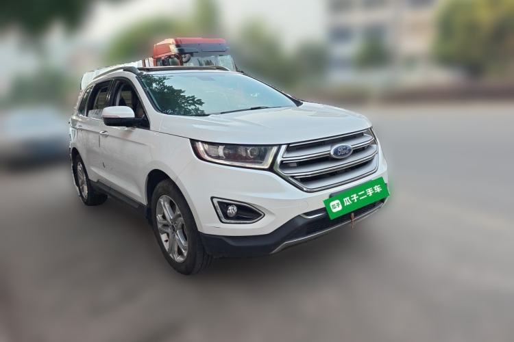 Used Ford Edge 2015 2.0T GTDi Two-Wheel-Drive High-Line Version Front Right 45 Deg