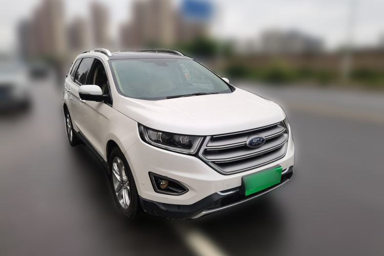 Used Ford Edge 2015 2.0T GTDi 4x4 High-Grade Model Front Right 45 Deg