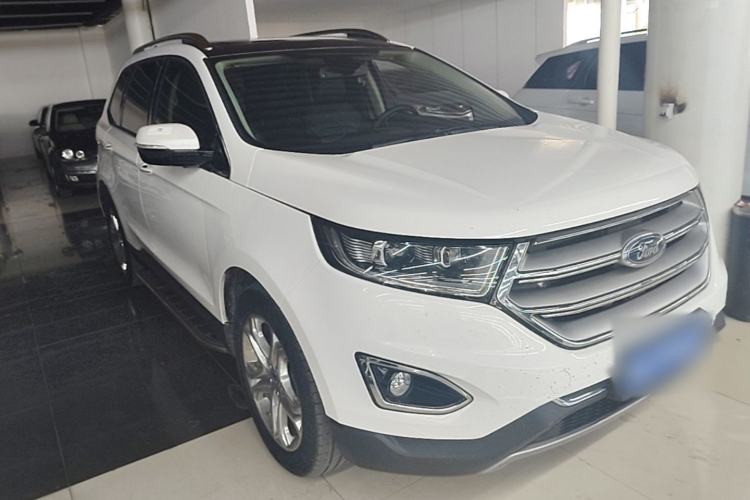 Used Ford Edge 2015 2.0T GTDi 4x4 High-Grade Model Front Right 45 Deg