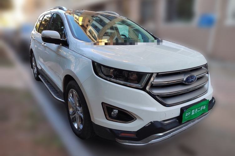 Used Ford Edge 2015 2.0T GTDi Two-Wheel-Drive High-Line Version Front Right 45 Deg