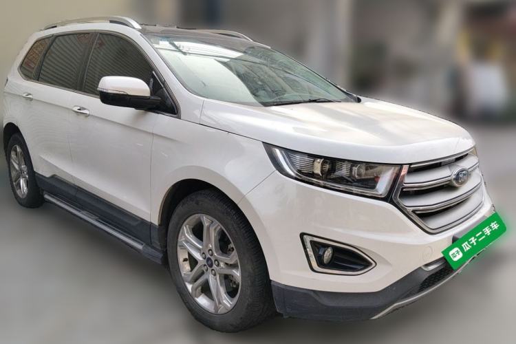 Used Ford Edge 2015 2.0T GTDi 4x4 High-Grade Model Front Right 45 Deg