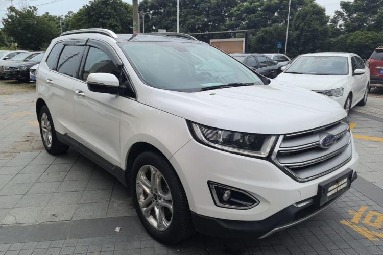 Used Ford Edge 2015 2.0T GTDi Two-Wheel-Drive High-Line Version Front Right 45 Deg