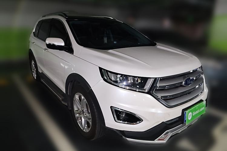 Used Ford Edge 2015 2.0T GTDi Two-Wheel-Drive High-Line Version Front Right 45 Deg