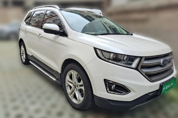 Used Ford Edge 2015 2.0T GTDi Two-Wheel-Drive High-Line Version Front Right 45 Deg