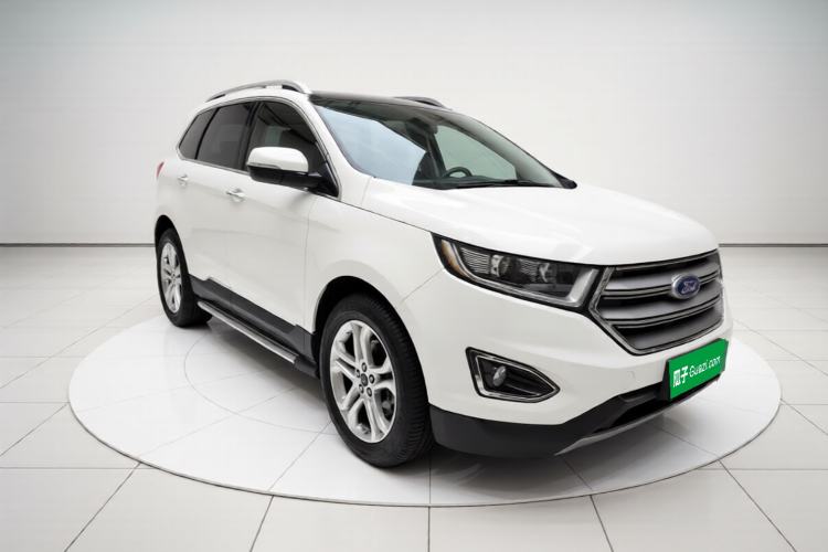 Used Ford Edge 2015 2.0T GTDi Two-Wheel-Drive High-Line Version Front Right 45 Deg
