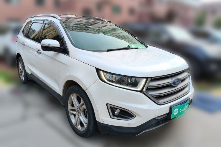 Used Ford Edge 2015 2.0T GTDi Two-Wheel-Drive High-Line Version Front Right 45 Deg