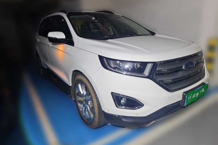 Used Ford Edge 2015 2.0T GTDi Four-Wheel Drive Prestige Model Front Right 45 Deg