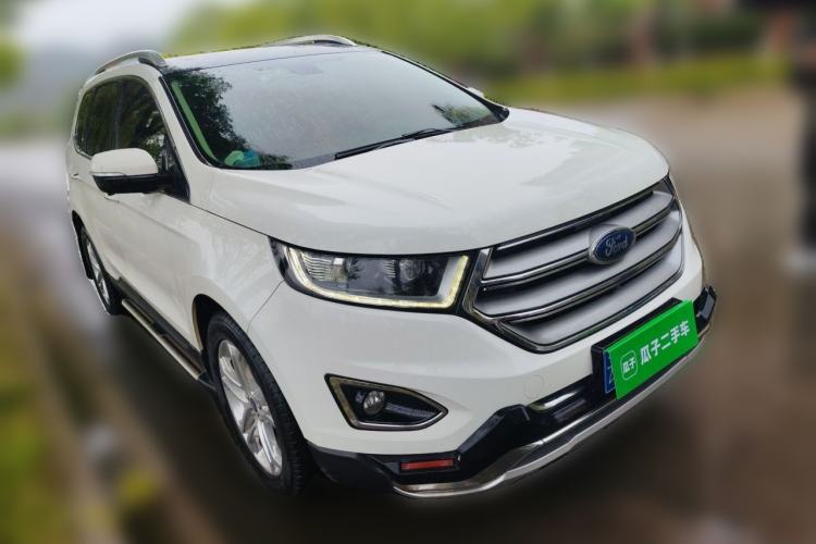 Used Ford Edge 2015 2.0T GTDi 4x4 High-Grade Model Front Right 45 Deg