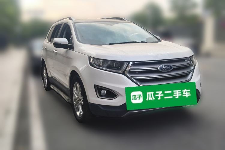 Used Ford Edge 2015 2.0T GTDi Two-Wheel-Drive High-Line Version Front Right 45 Deg