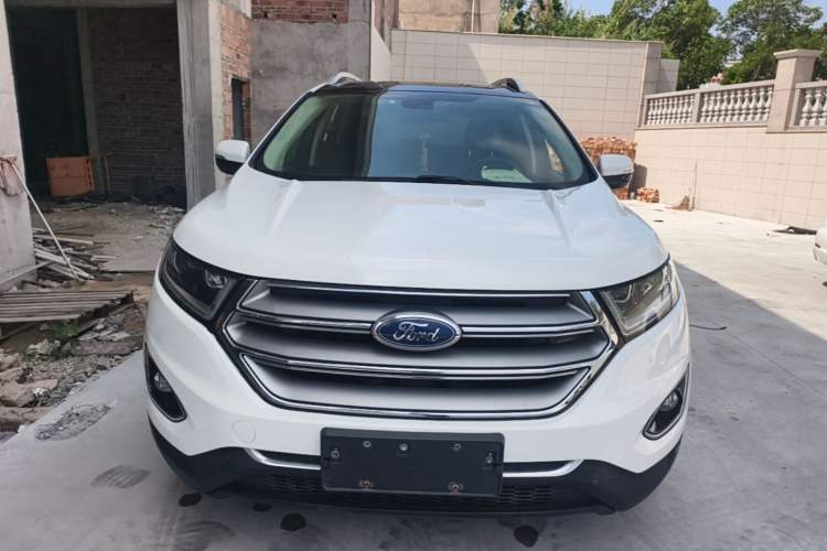 Used Ford Edge 2015 2.0T GTDi Two-Wheel-Drive High-Line Version Front