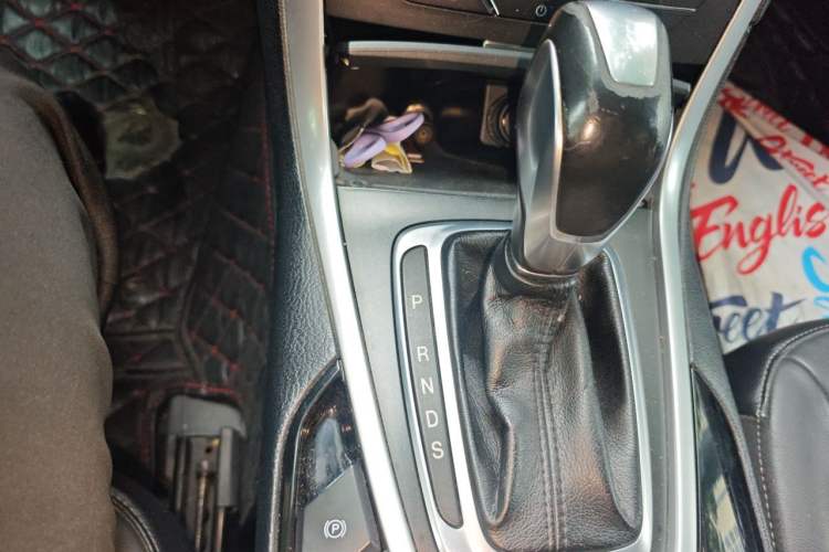 Used Ford Edge 2015 2.0T GTDi 4x4 High-Grade Model Gear Lever