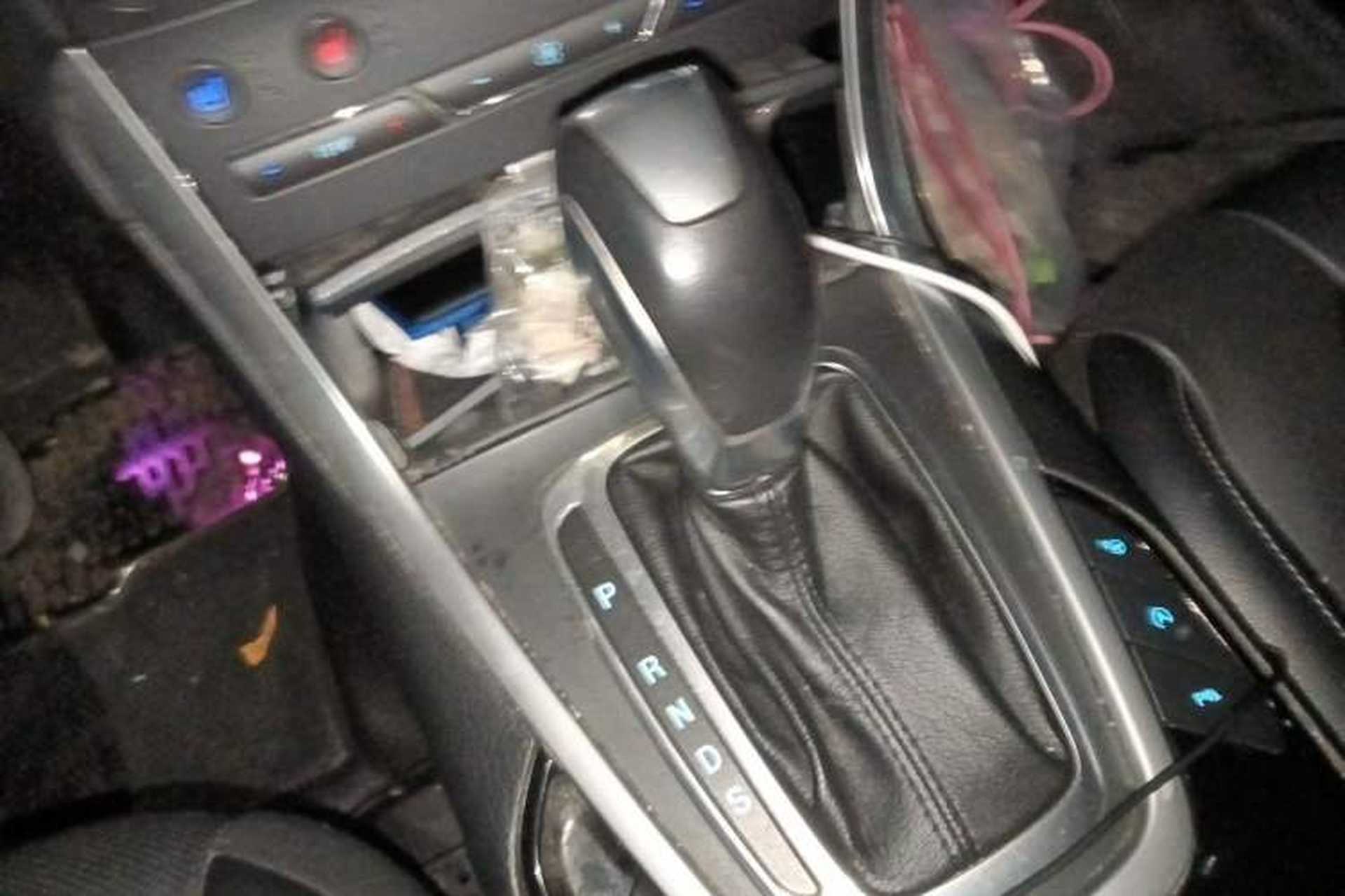 Used Ford Edge 2015 2.0T GTDi Four-Wheel Drive Prestige Model Gear Lever