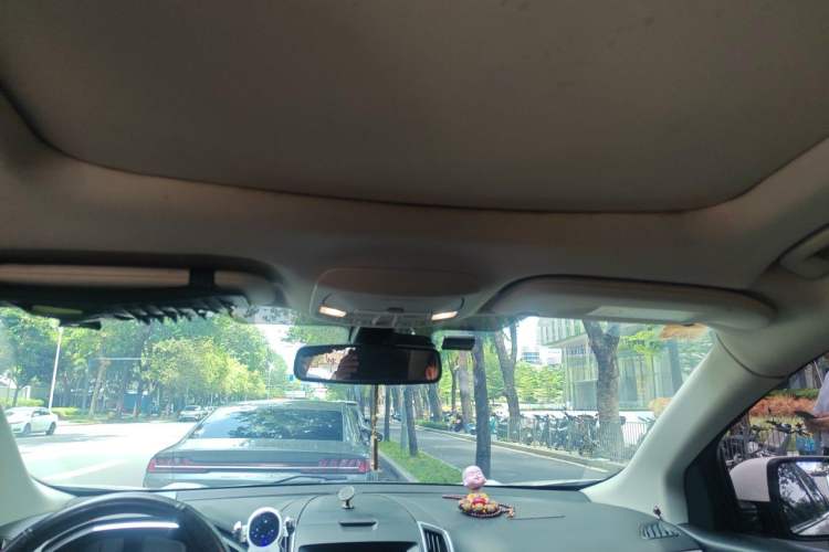 Used Ford Edge 2015 2.0T GTDi Two-Wheel-Drive High-Line Version Headliner