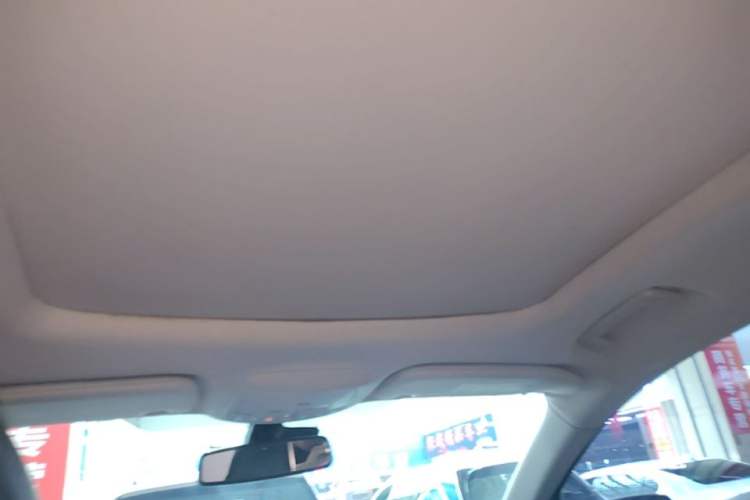 Used Ford Edge 2015 2.0T GTDi 4x4 High-Grade Model Headliner