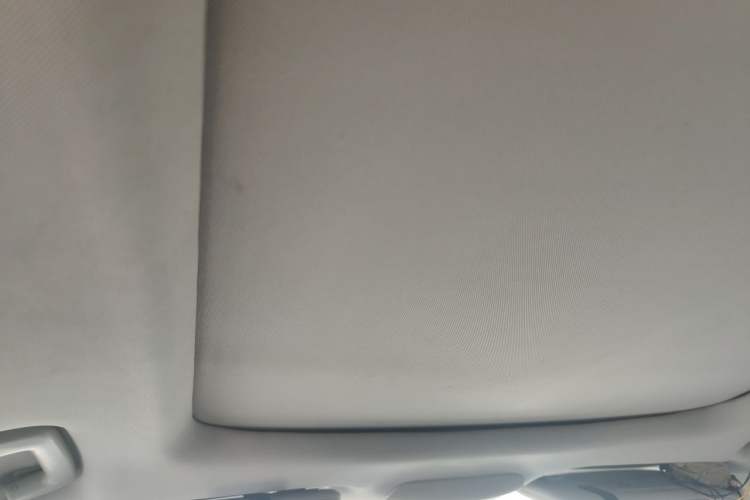 Used Ford Edge 2015 2.0T GTDi Four-Wheel Drive Prestige Model Headliner