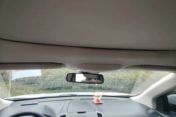 Used Ford Edge 2015 2.0T GTDi Four-Wheel Drive Prestige Model Headliner