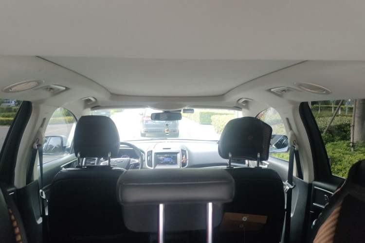 Used Ford Edge 2015 2.0T GTDi 4x4 High-Grade Model Headliner