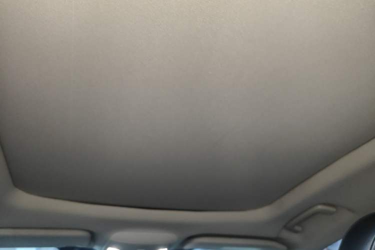 Used Ford Edge 2015 2.0T GTDi Four-Wheel Drive Prestige Model Headliner