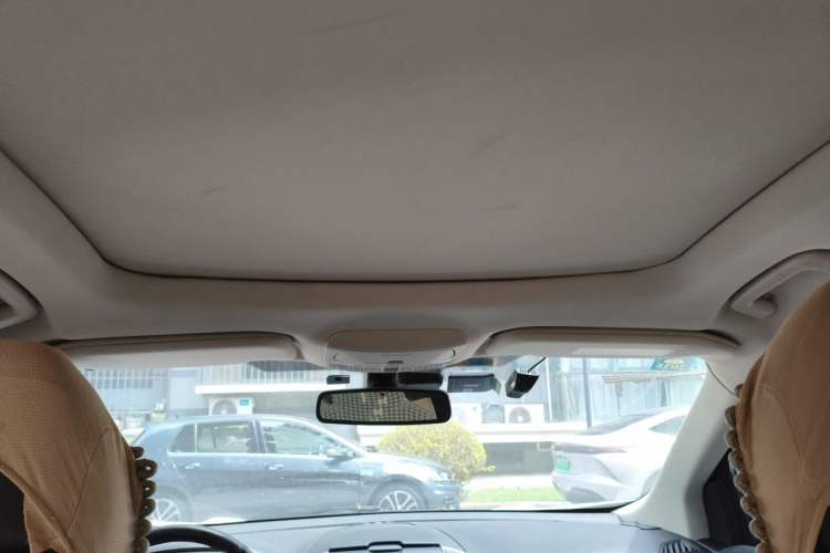 Used Ford Edge 2015 2.0T GTDi Two-Wheel-Drive High-Line Version Headliner