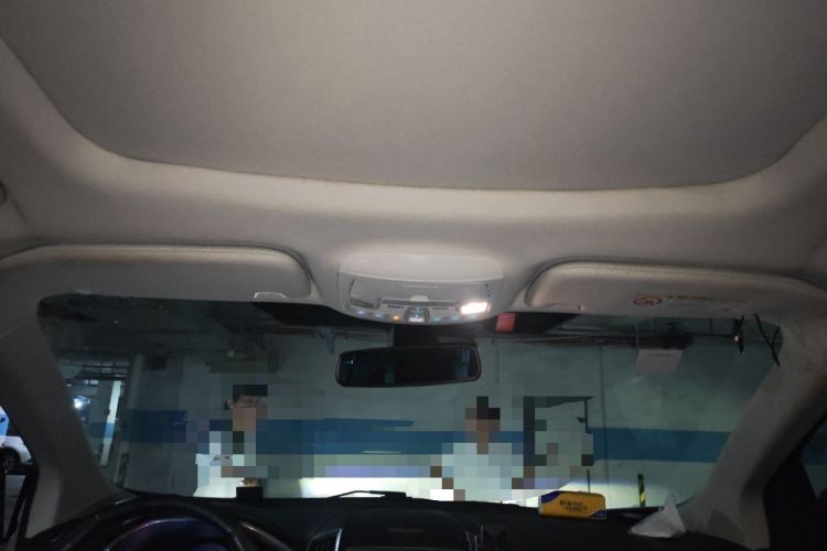 Used Ford Edge 2015 2.0T GTDi Two-Wheel-Drive High-Line Version Headliner