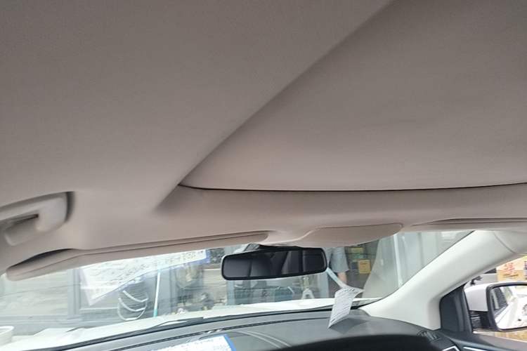 Used Ford Edge 2015 2.0T GTDi Four-Wheel Drive Prestige Model Headliner