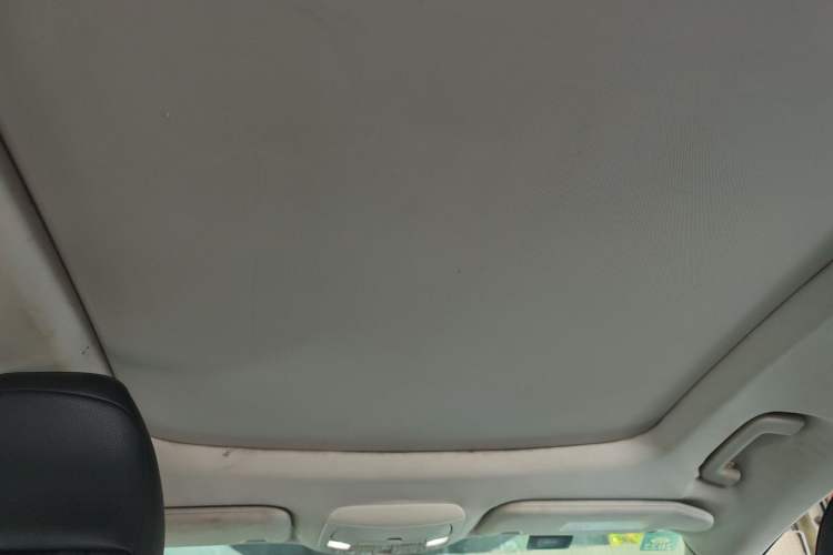 Used Ford Edge 2015 2.0T GTDi 4x4 High-Grade Model Headliner