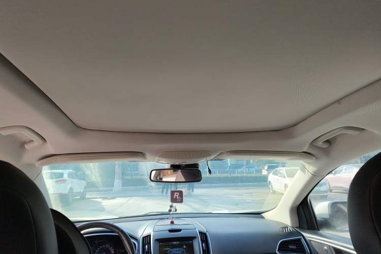 Used Ford Edge 2015 2.0T GTDi Two-Wheel-Drive High-Line Version Headliner
