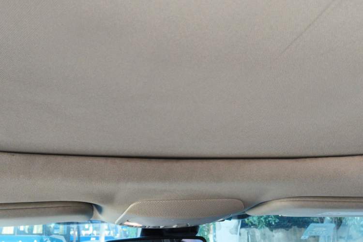 Used Ford Edge 2015 2.0T GTDi Two-Wheel-Drive High-Line Version Headliner