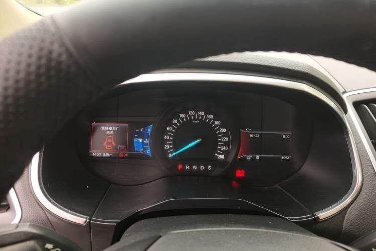 Used Ford Edge 2015 2.0T GTDi 4x4 High-Grade Model Instrument Cluster