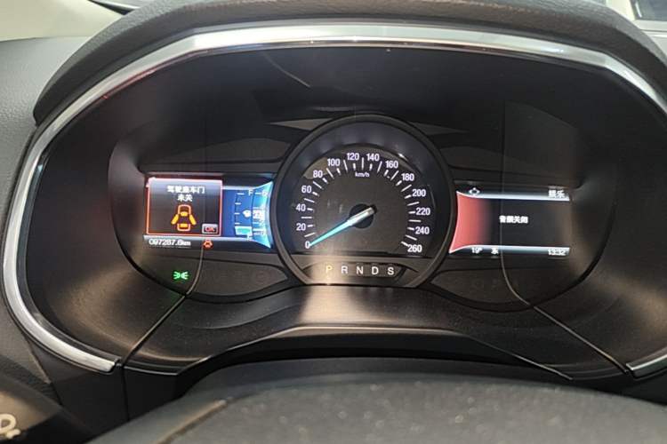 Used Ford Edge 2015 2.0T GTDi 4x4 High-Grade Model Instrument Cluster