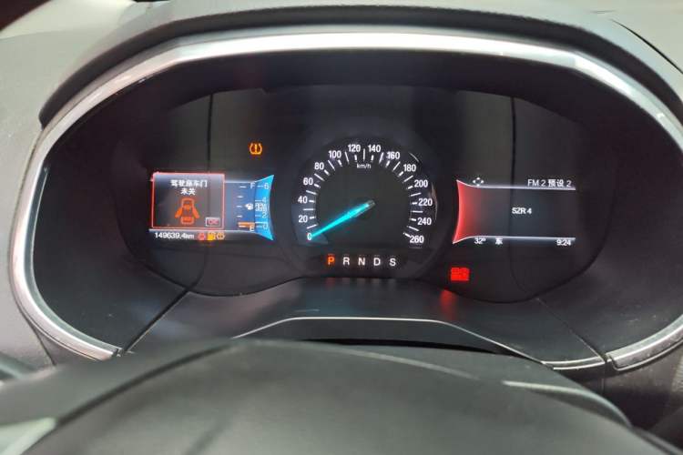 Used Ford Edge 2015 2.0T GTDi 4x4 High-Grade Model Instrument Cluster