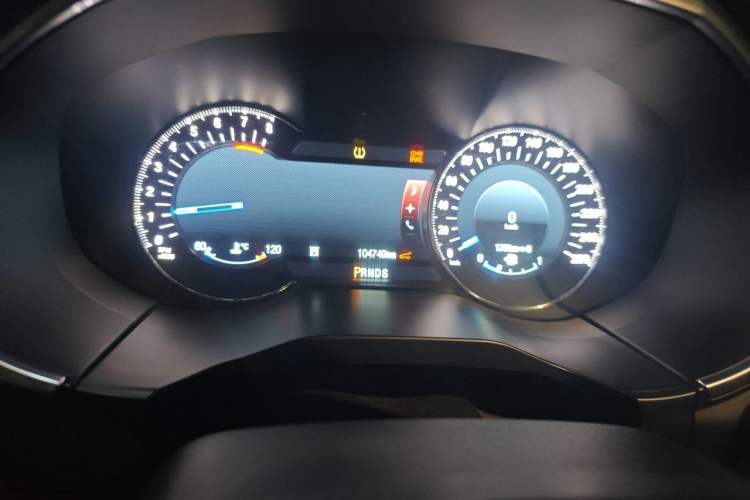 Used Ford Edge 2015 2.0T GTDi Four-Wheel Drive Prestige Model Instrument Cluster