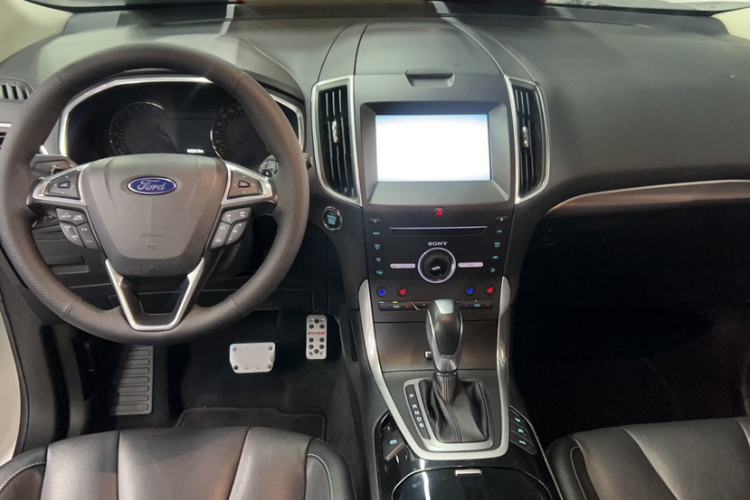 Used Ford Edge 2015 2.0T GTDi Four-Wheel Drive Prestige Model Interior 3