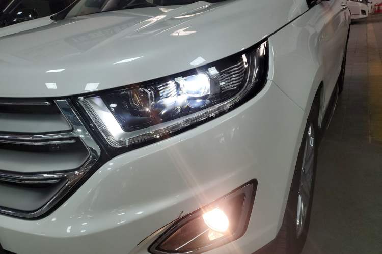 Used Ford Edge 2015 2.0T GTDi Two-Wheel-Drive High-Line Version Left Front Headlight