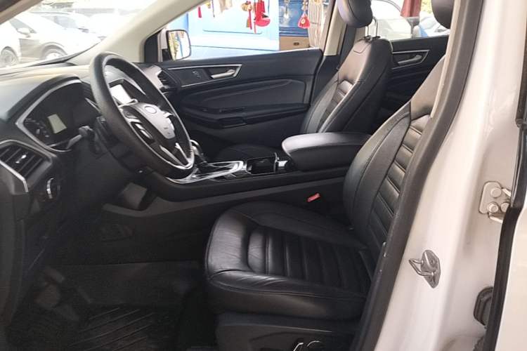 Used Ford Edge 2015 2.0T GTDi Two-Wheel-Drive High-Line Version Left Front Seat